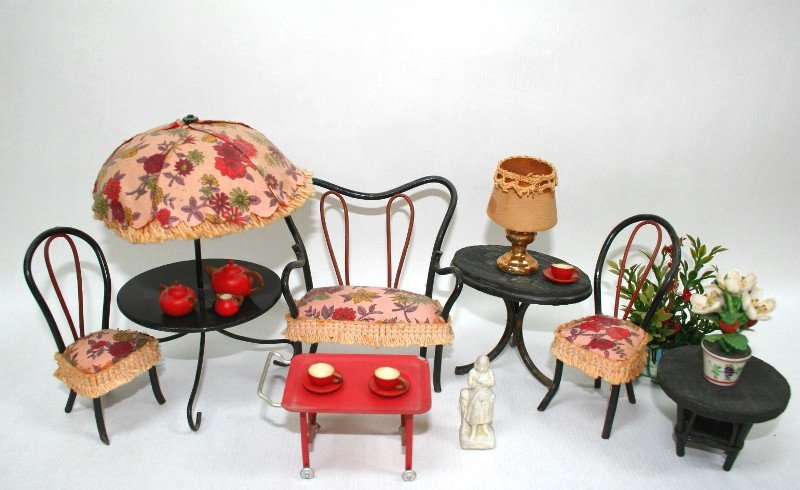 Dollhouse Miniature Vintage Patio Furniture (1 of 2)