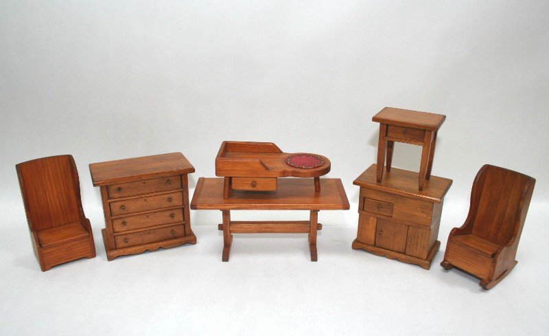 Dollhouse Miniature Toncoss Collection (1 of 1)