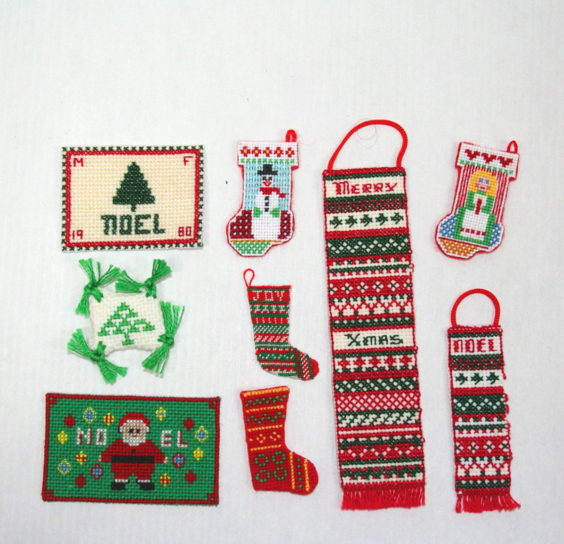 Dollhouse Miniature Christmas Needlework (1 of 1)