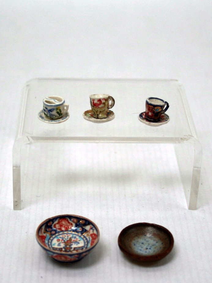 Elizabeth Chambers Porcelain (1 of 4)