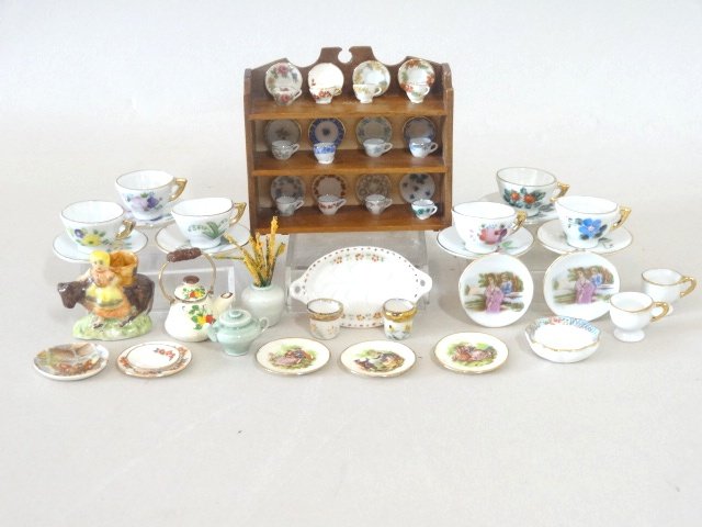 Dollhouse Miniature Dish Collection (1 of 1)