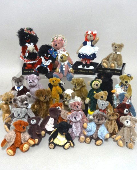 Artist Miniature Bear Collection (1 of 5)