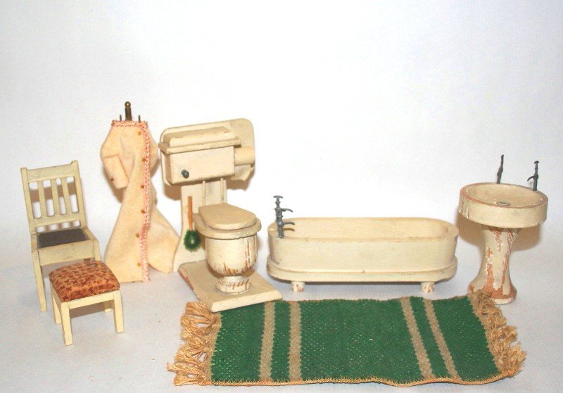 Dollhouse Miniature Vintage German Bathroom (1 of 1)
