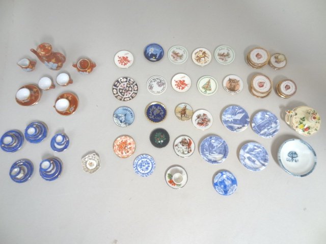 Dollhouse Miniature Porcelain Collection   one Jean (1 of 3)