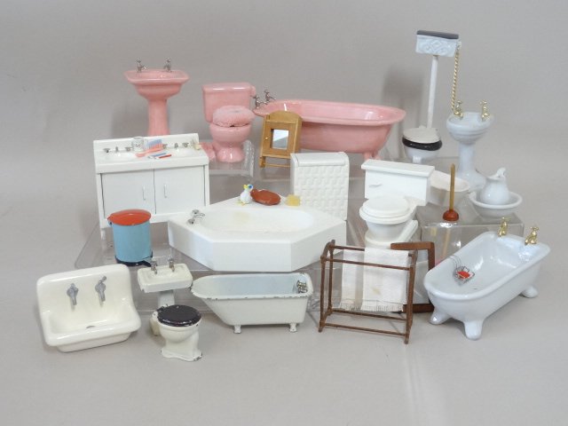 Dollhouse Miniature Bathroom Sets (1 of 1)