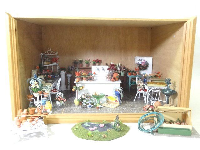 Dollhouse Room box Florist Shop (1 of 4)