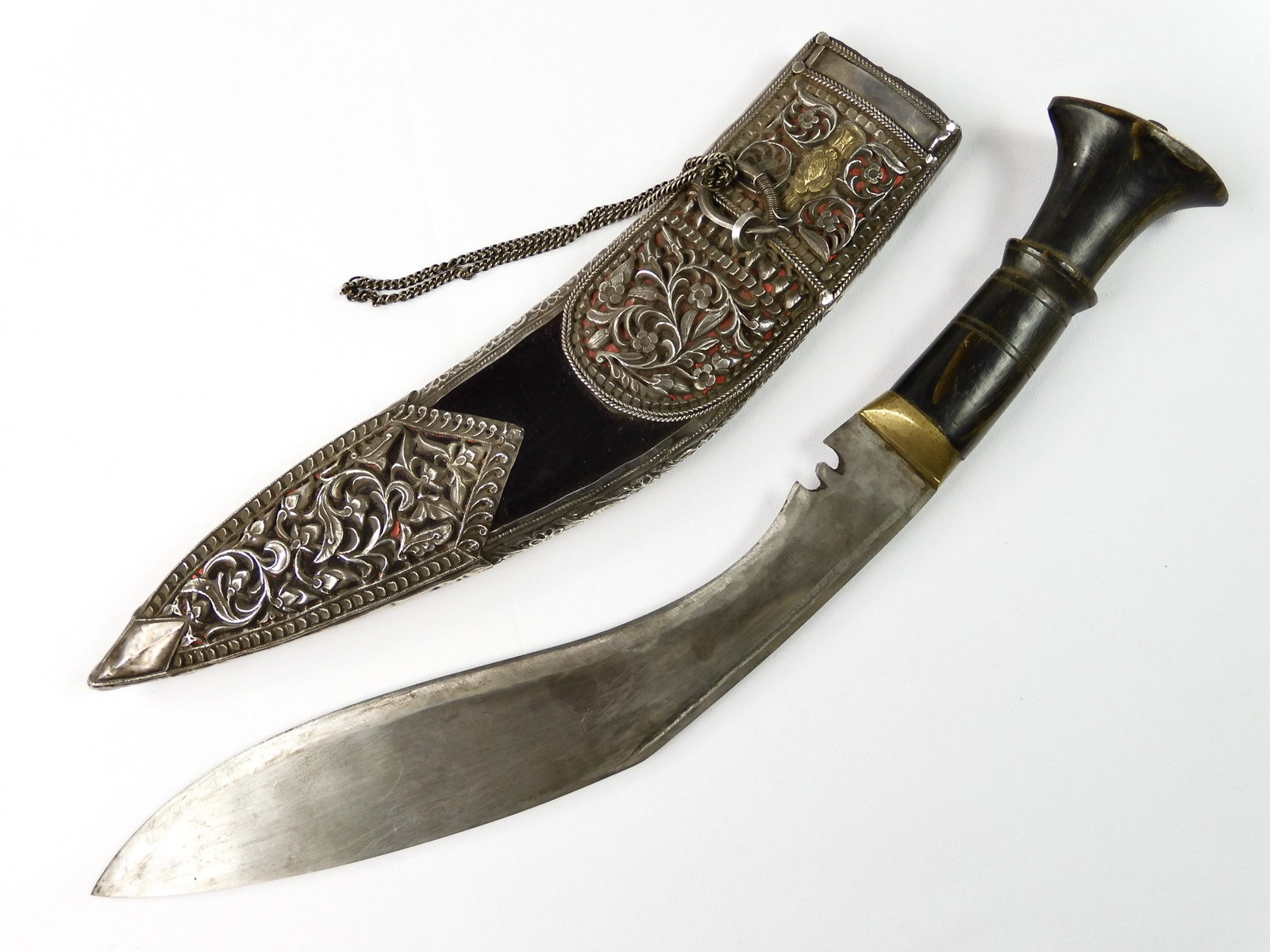 Antique Nepal India Kothimora Kukri Gurkha Pres. Knife: Antique Late 19th Century Nepalese Kothimora Kukri Presentation Knife with Scabbard. Excellent condition. Solid. 14 1/2" long with 10" blade. Dark brown water buffalo horn handle with brass fittings. 