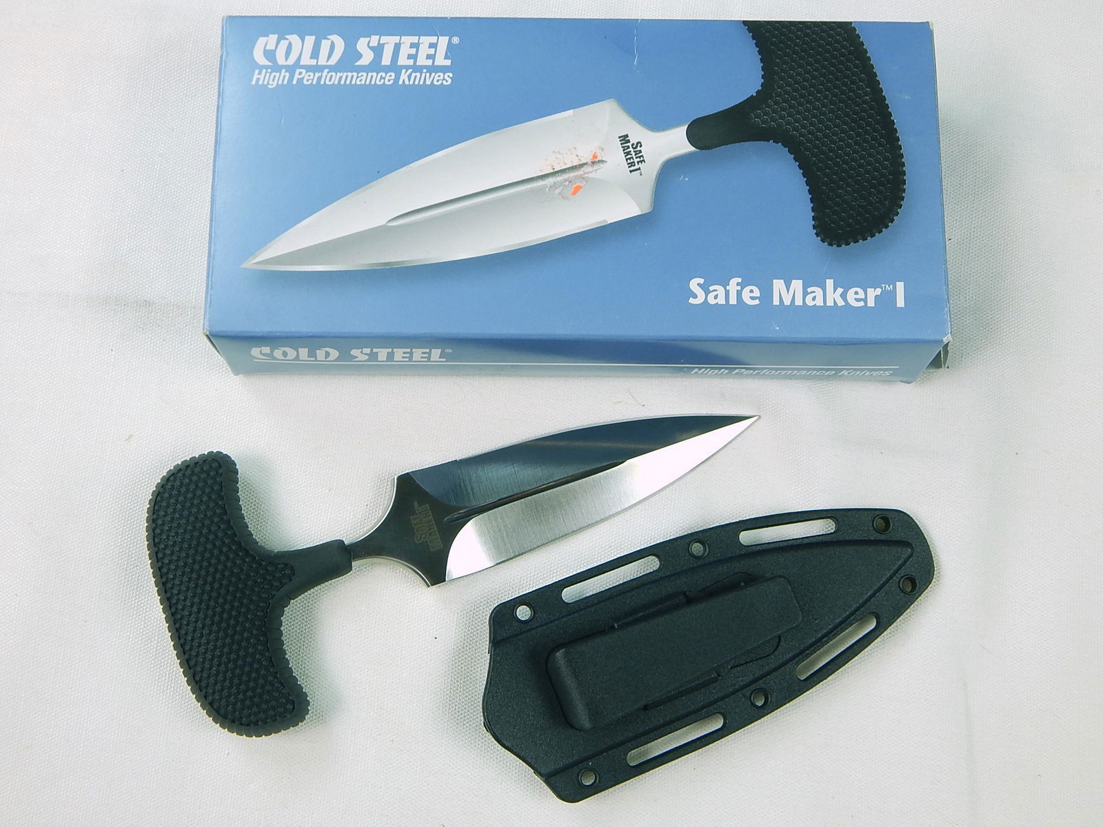 Japan Cold Steel Safe Maker I Push Dagger Knife: Japanese Cold Steel Safe Maker I Push Dagger. With scabbard and box. 6 3/8" long with 4 1/2" blade. New, old stock.