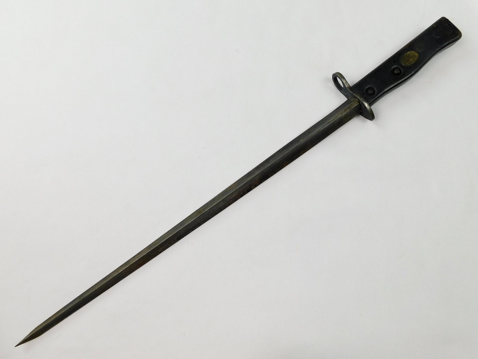 Chinese China WW1 WW2 Belgium Triangle Erzsatz Bayonet: Original Chinese WW1-WW2 Belgium Made Mauser K98 Erzsatz Bayonet. No sheath. Handle plates are little loose. 21 1/2" total length. Blade is 16 1/2".