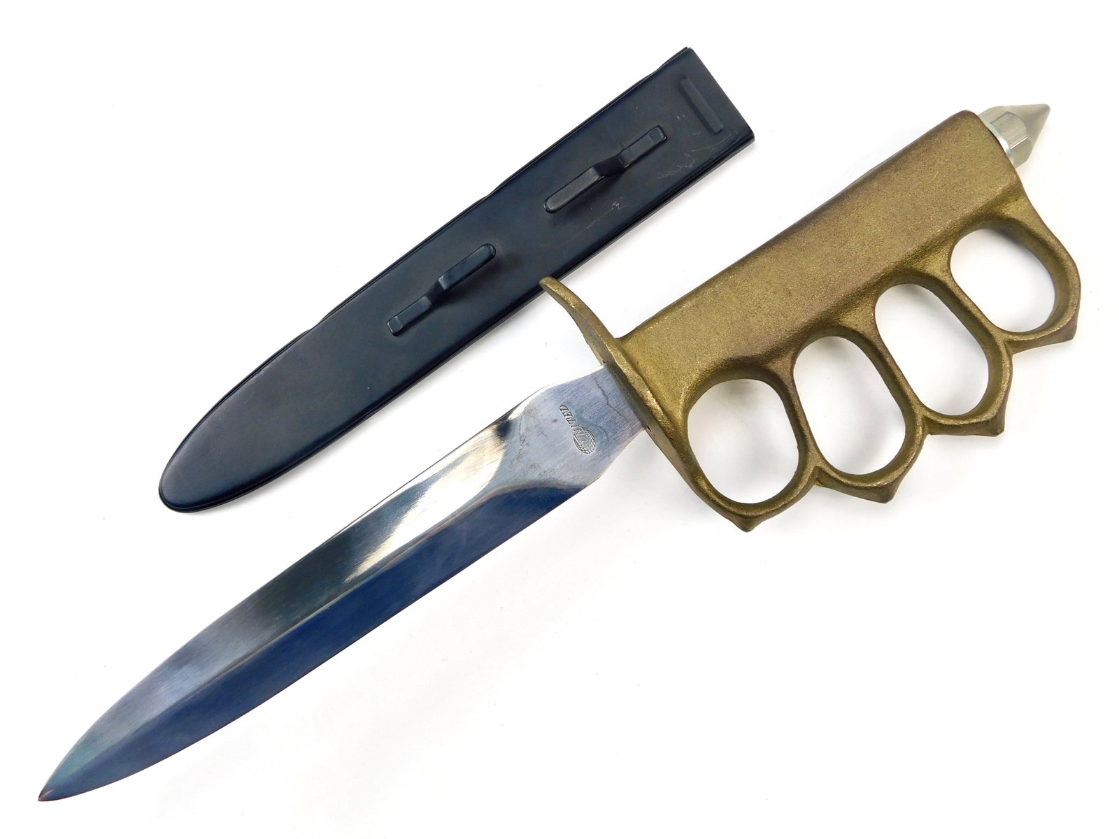 Vintage Fantasy Dagger US WW1 Fighting Knife: Vintage Well Made Fantasy Dagger looking like US WW1 Fighting Knife. 11 3/8" long with 6 5/8" blade. The knife is solid, the scabbard is loose on the blade.
