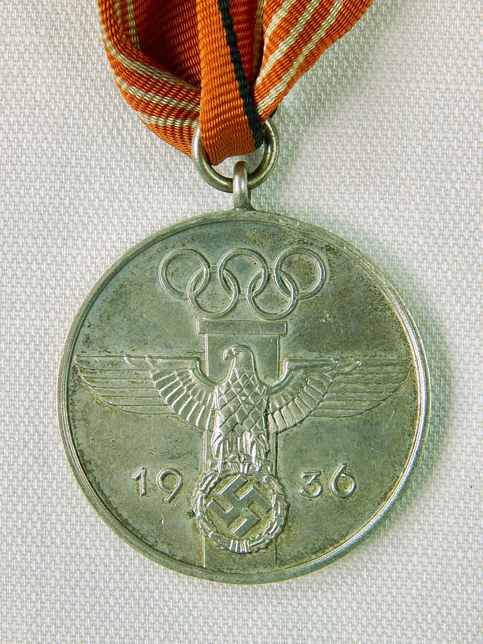 German Germany pre WW2 1936 Olympic Order Medal Award: German WW2 pre-WW2 1936 Olympic Medal.