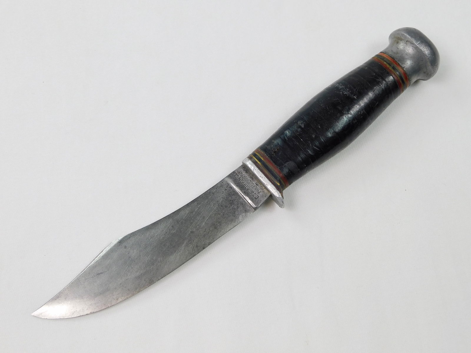 RARE US Pre WW2 EDW. K. TRYON Co. Philadelphia Knife: RARE US Pre WW2 EDW. K. TRYON Co. Philadelphia Hunting Fighting Knife. No sheath. Knife is solid, no loose parts. Knife is 8 7/8" long with 4 5/8" blade.