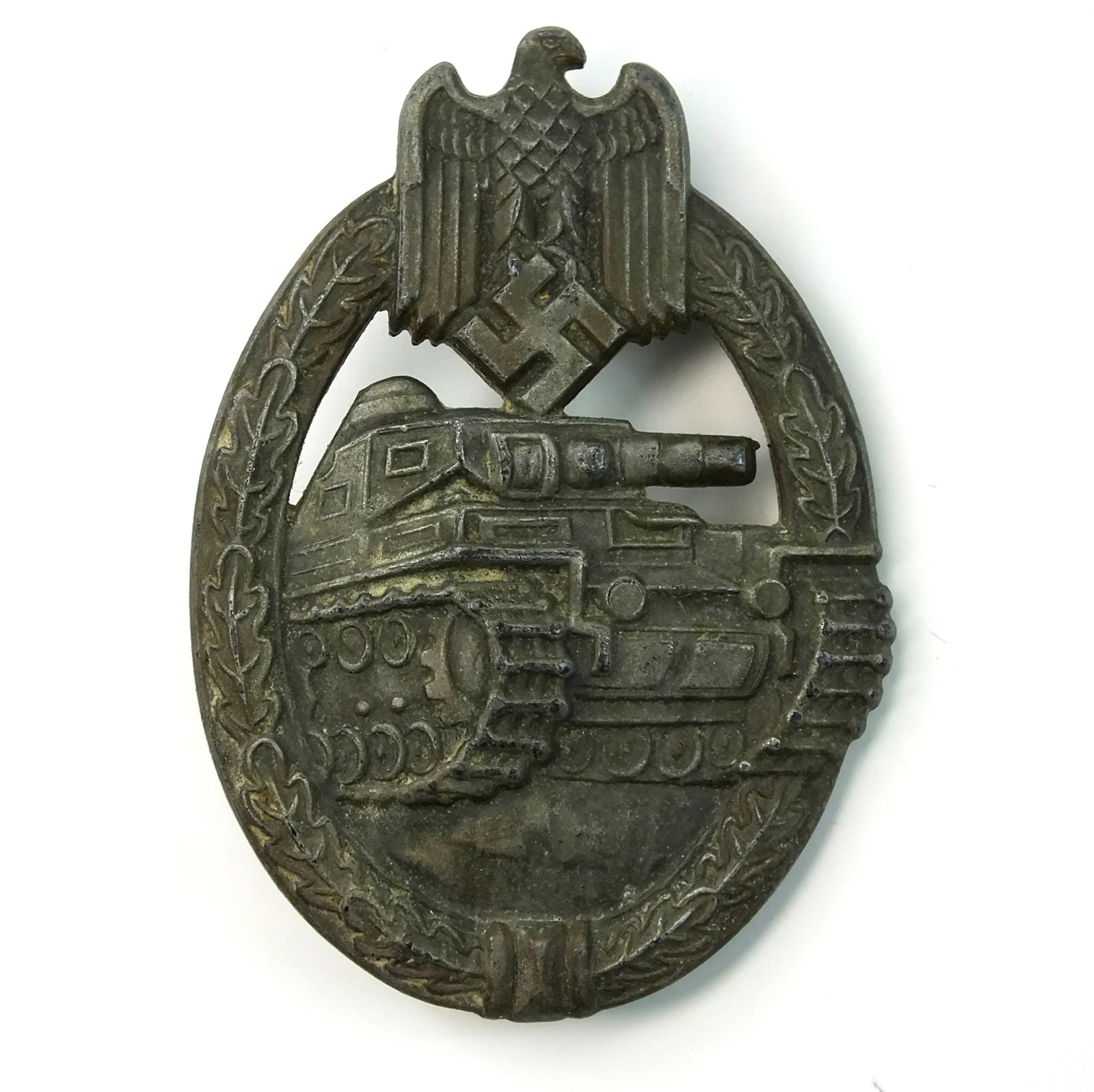 German Germany Nazi WW2 Luftwaffe Tank Pin Badge: German Germany WW2 Luftwaffe Tank Pin Badge.