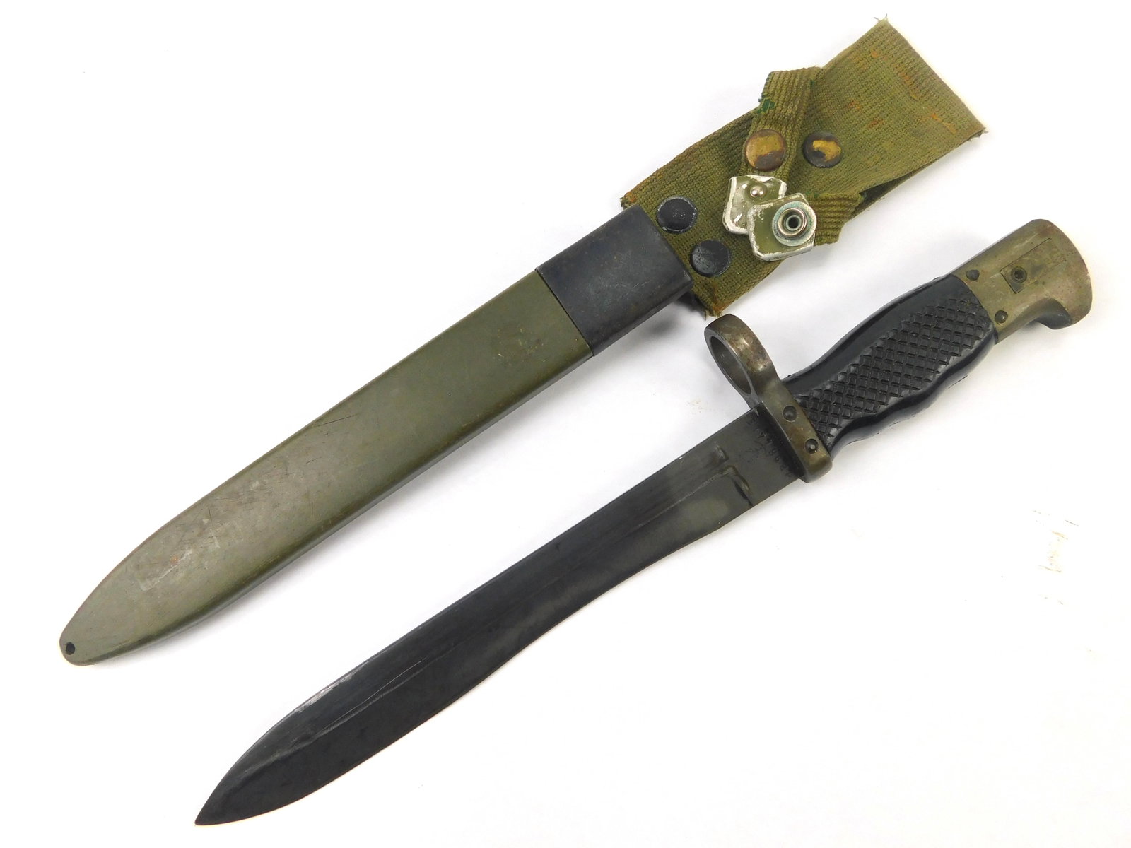 Vintage Spain Spanish Bayonet Fighting Knife w/ Scabbard: Vintage Spanish Bayonet with Scabbard. Solid. Push-button works. 13 1/4" long with 8 3/4" blade.