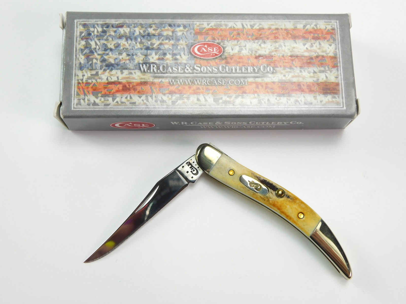 2014 Case XX Tested 510096 SS Tiny Toothpick Folding Knife: US 2014 Case XX Tested 510096 SS Tiny Toothpick Stag Folding Pocket Knife with Box. New old stock. The blade snaps, no wobble. Measurements are pictured.