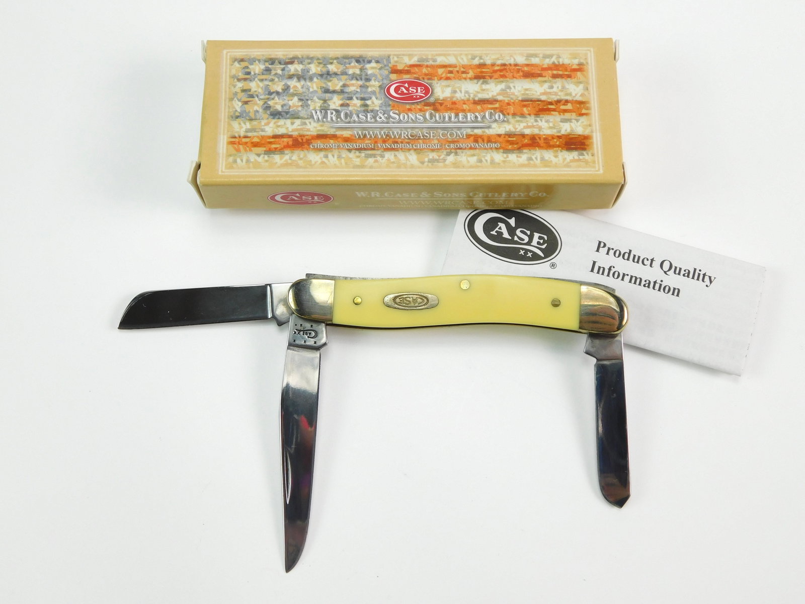2014 Case XX Tested 3318 CV Stockman Yellow Folding Knife: US 2014 Case XX Tested 3318 CV Stockman Yellow Folding Pocket Knife with Box. New old stock. The blades snap, no wobble. Measurements are pictured.