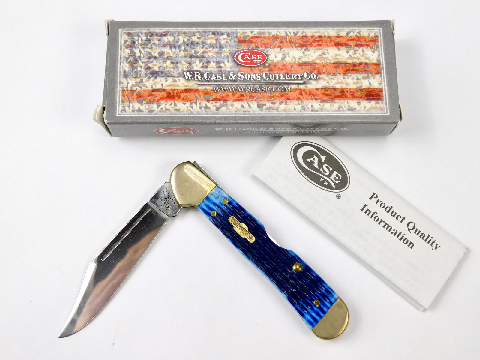 2014 Case XX Tested 61749L SS Mini Copperlock Navy Blue Folding Pocket Knife: US 2014 Case XX Tested 61749L SS Mini Copperlock. Navy Blue Folding Pocket Knife with Box. New old stock. Measurements are pictured.