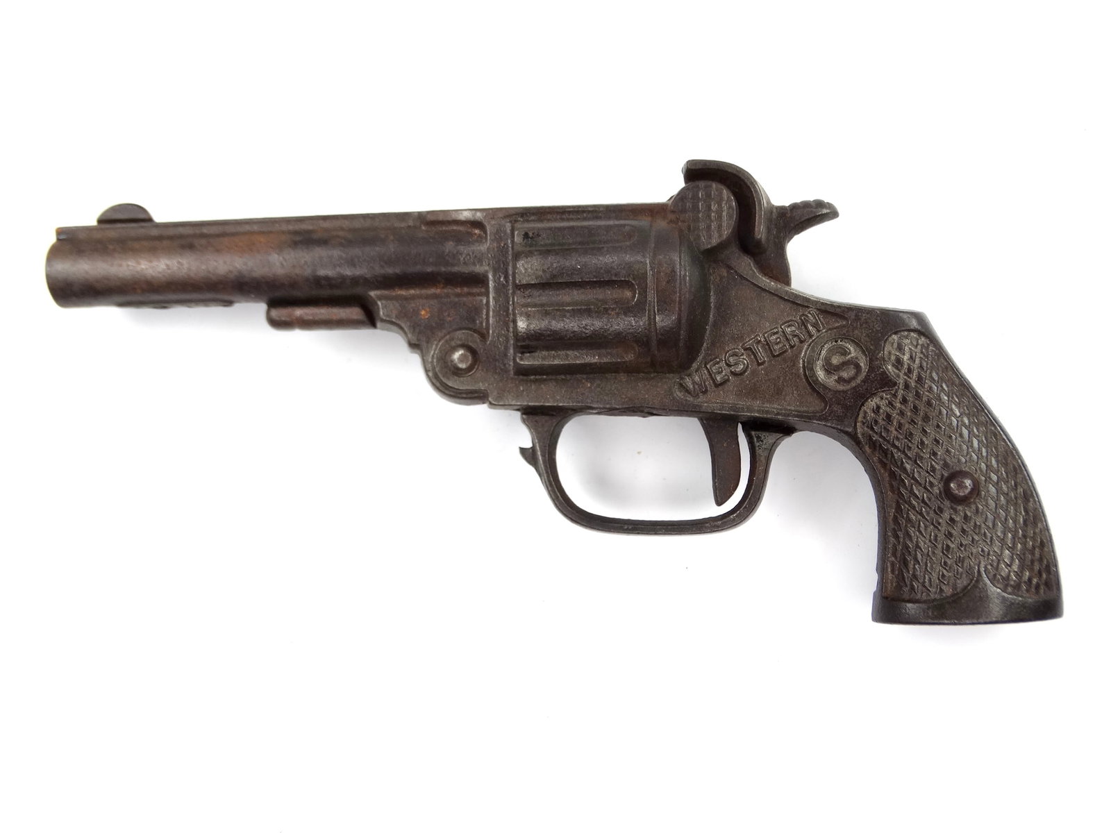 Vintage US Cast Iron Western Cowboy Toy Cap Gun Single Action Revolver Pistol: Vintage US Cast Iron Western Toy Cap GunIt's not my area of expertise but I think everything works correctly. No international shipping.
