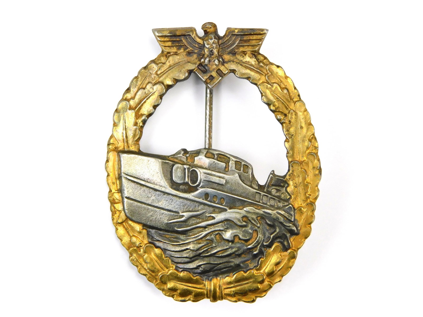 German Germany WW2 Boat Badge Pin: German WW2 Badge. Not authenticated.
