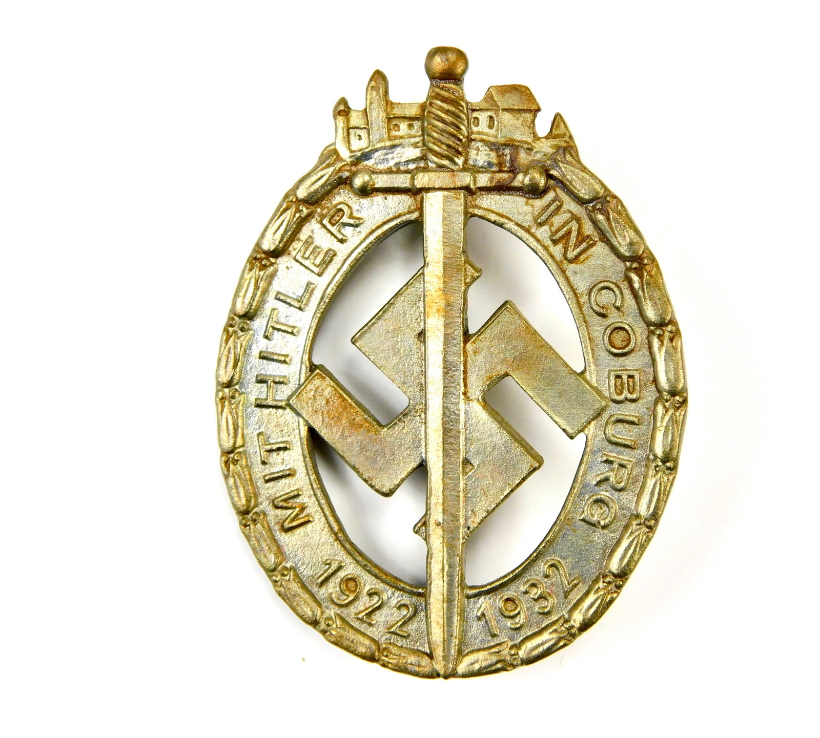 German Germany WW2 1922 1932 Badge Pin: German WW2 Badge. Not authenticated.