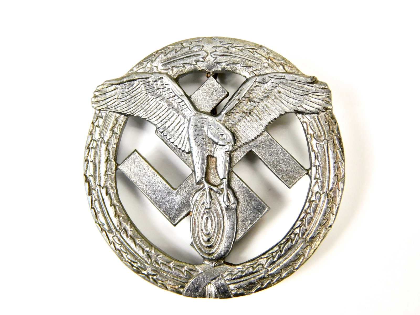German Germany WW2 Eagle Badge Pin: German WW2 Badge. Not authenticated.