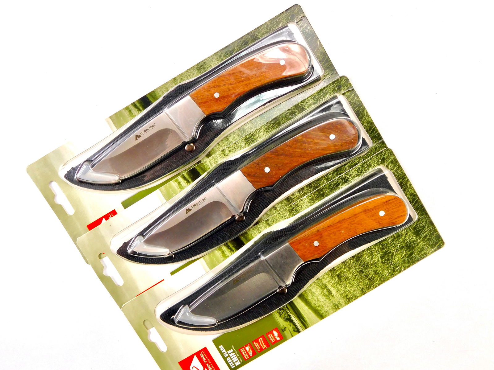Set of 3 Ozark Trail Hunting Knife New: Set of 3 Ozark Trail Hunting Knives with Sheaths. New old stock, sealed