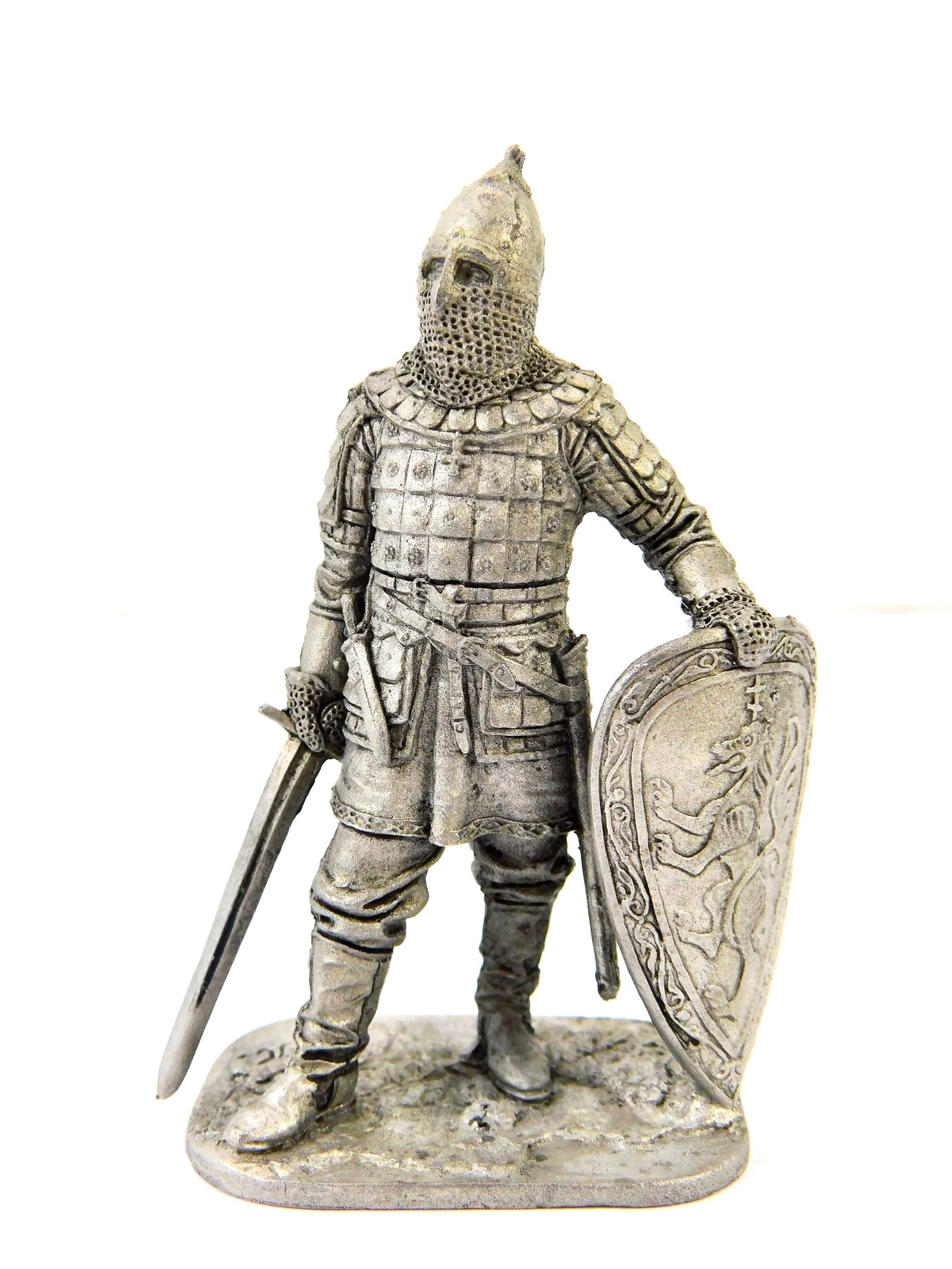 1970 European EK Castings Unpainted Tin Toy Soldier 13-14C Russian Noble Warrior Figurine: Vintage 1970s European EK Castings Unpainted 1:32 Scale Tin Toy Soldier Model M243, 13-14th Century Russian Noble Warrior, marked on the top and bottom.