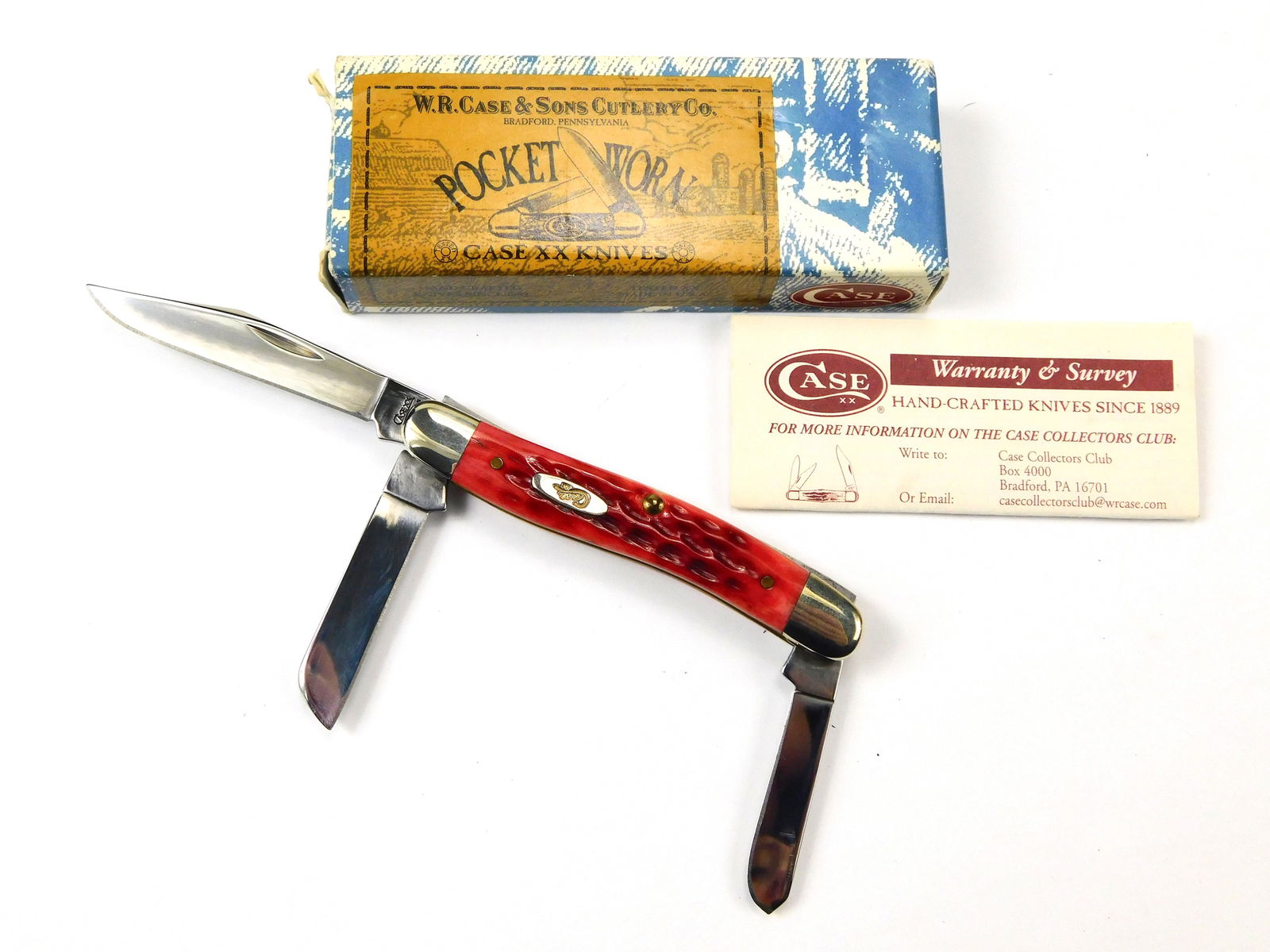 US 2008 Case XX 6318 SS Stockman 3 Blade Old Red Folding Pocket Knife: US 2008 Case XX 6318 SS Stockman 3 Blade Old Red Folding Pocket Knife. Mint condition. With box. Measurements are pictured. Blades snap, no wobble.