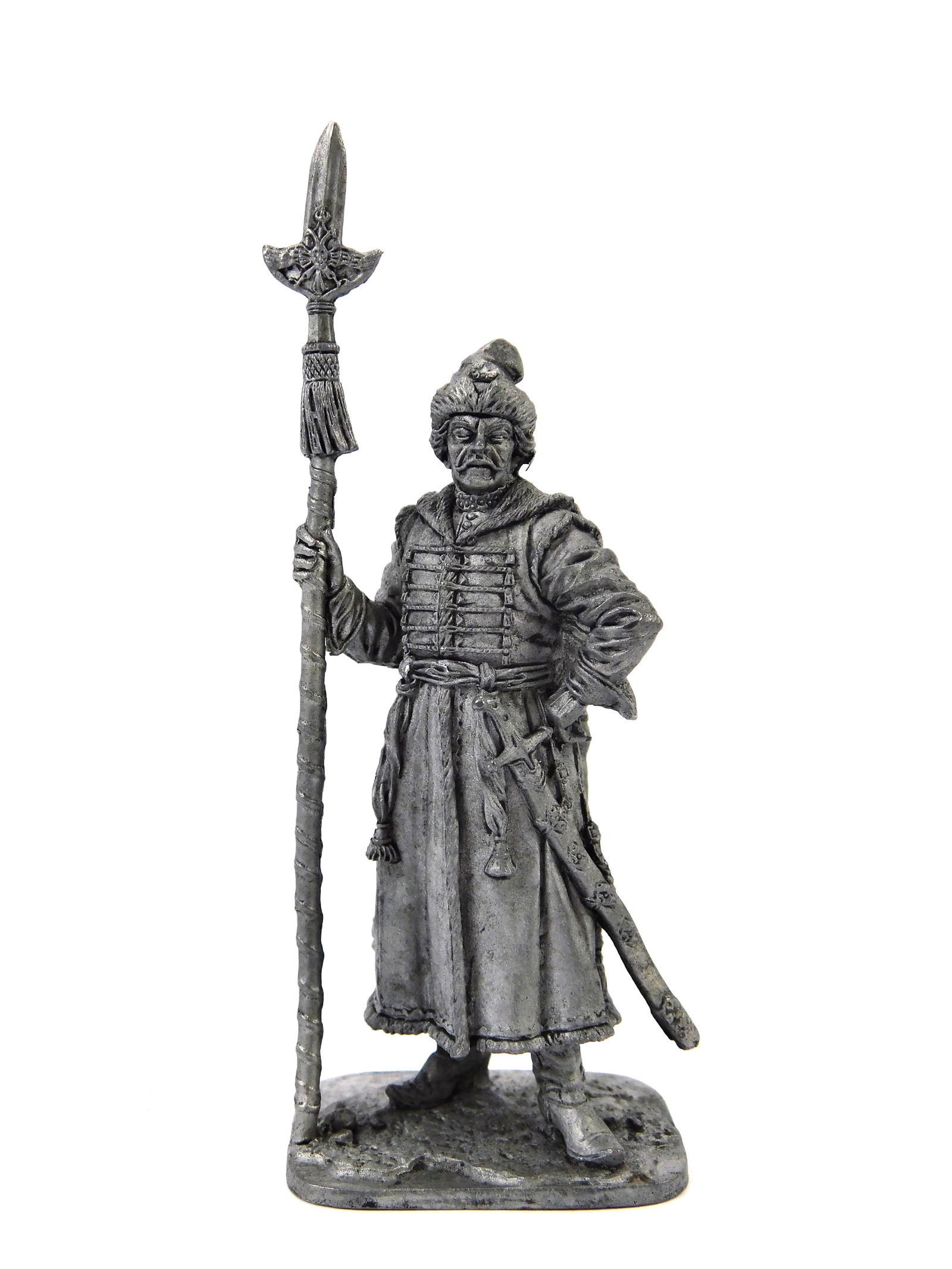 1970 European EK Castings Unpainted Tin Toy Soldier 17C Russian Streletsky Centurion Figurine: Vintage 1970s European EK Castings Unpainted 1:32 Scale Tin Toy Soldier, 17th century Russian Streletsky Centurion, marked on the top and bottom.