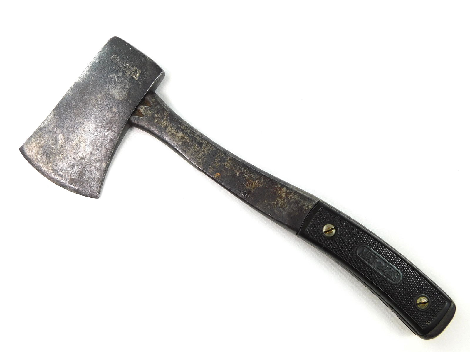Vintage Old US Marbles #2 Axe Hatchet: Vintage US Marbles #2 Axe. Measurements are pictured. LiveAuctioneers is currently displaying only it's own expensive shipping options. However, we offer reasonably priced in-house shipping on most it