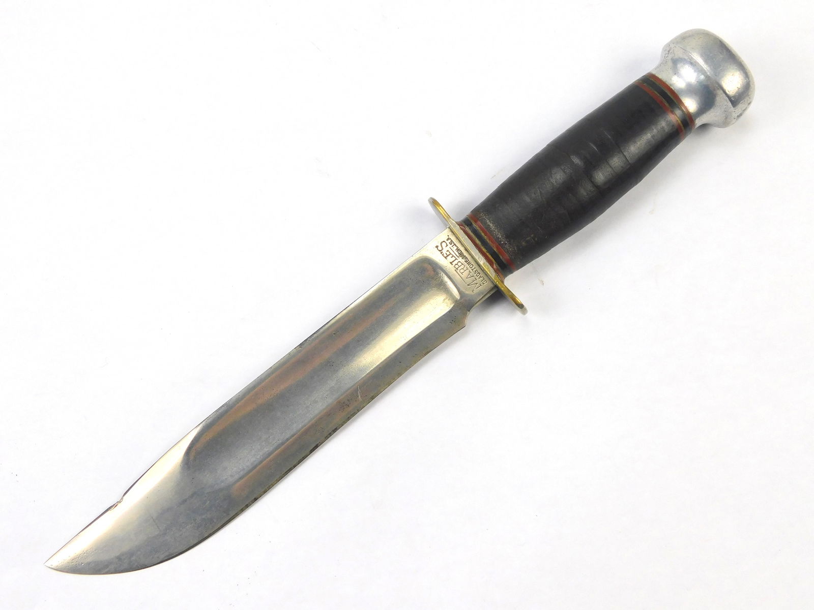 Vintage US MARBLES Gladstone Hunting Fighting Knife 7" Blade: Vintage US MARBLES Gladstone Hunting Fighting Knife. No sheath. Leather rings on the handle shrink from age and have some movement. The blade is chipped. 11" total length. The blade is 7"LiveAuctionee