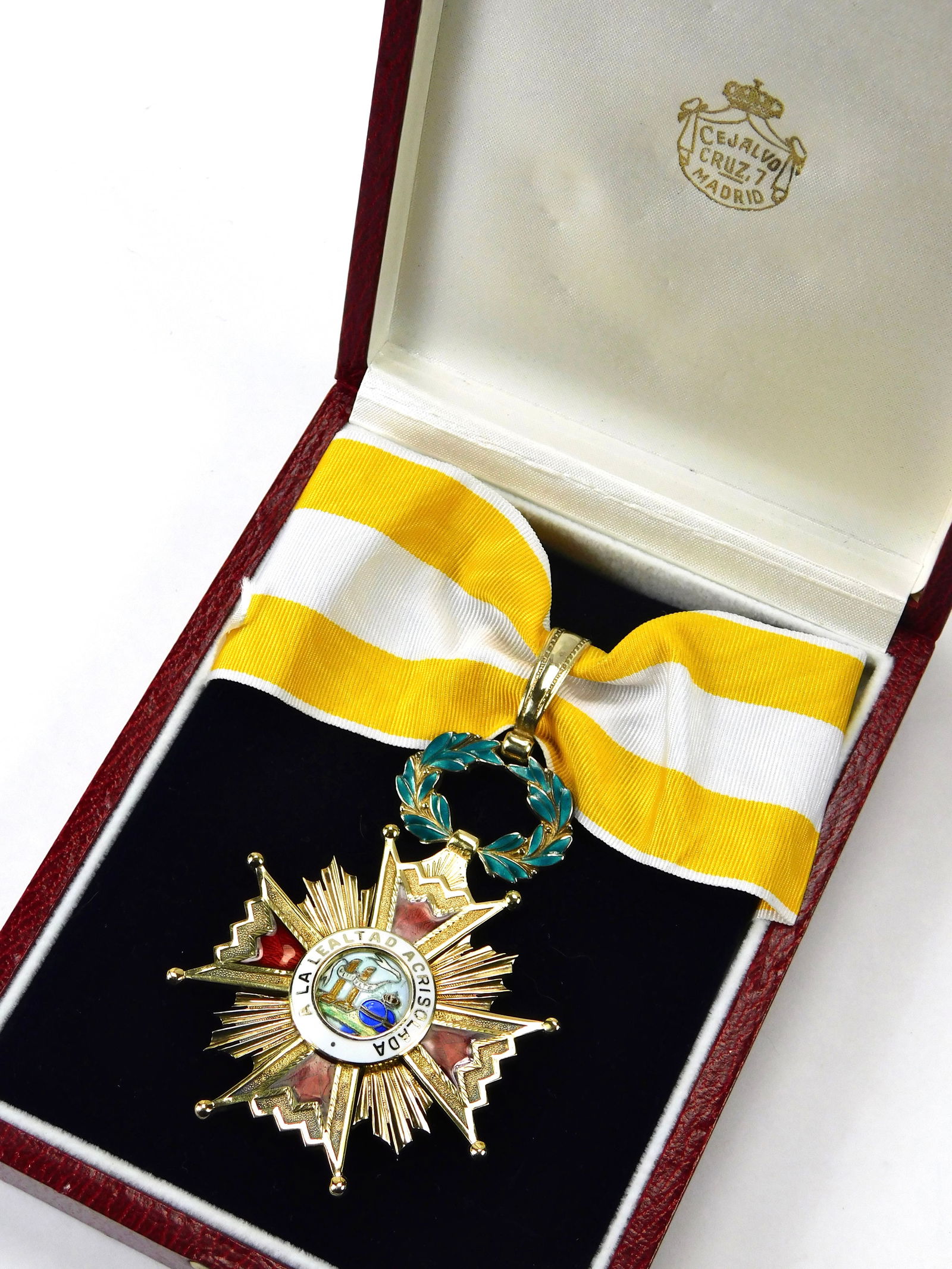 Spain Kingdom Order of Isabella the Catholic Commander’s Silver-Gilt Enamel Neck Badge (1 of 10)