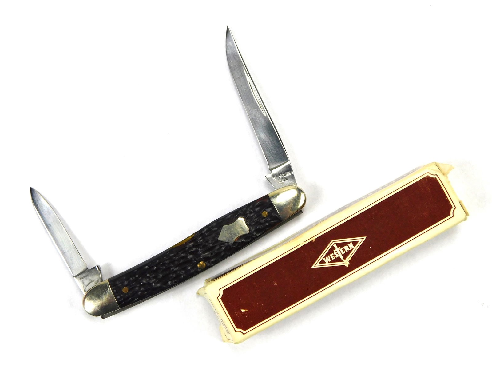 Vintage 1979 Western 652-C Lockback Folding Pocket Knife US Made: In-House Shipping. Vintage 1979 Western 652-C folding pocket knife, made in the USA. This model features a classic lockback design, known for its rugged build and reliable performance. The knife comes