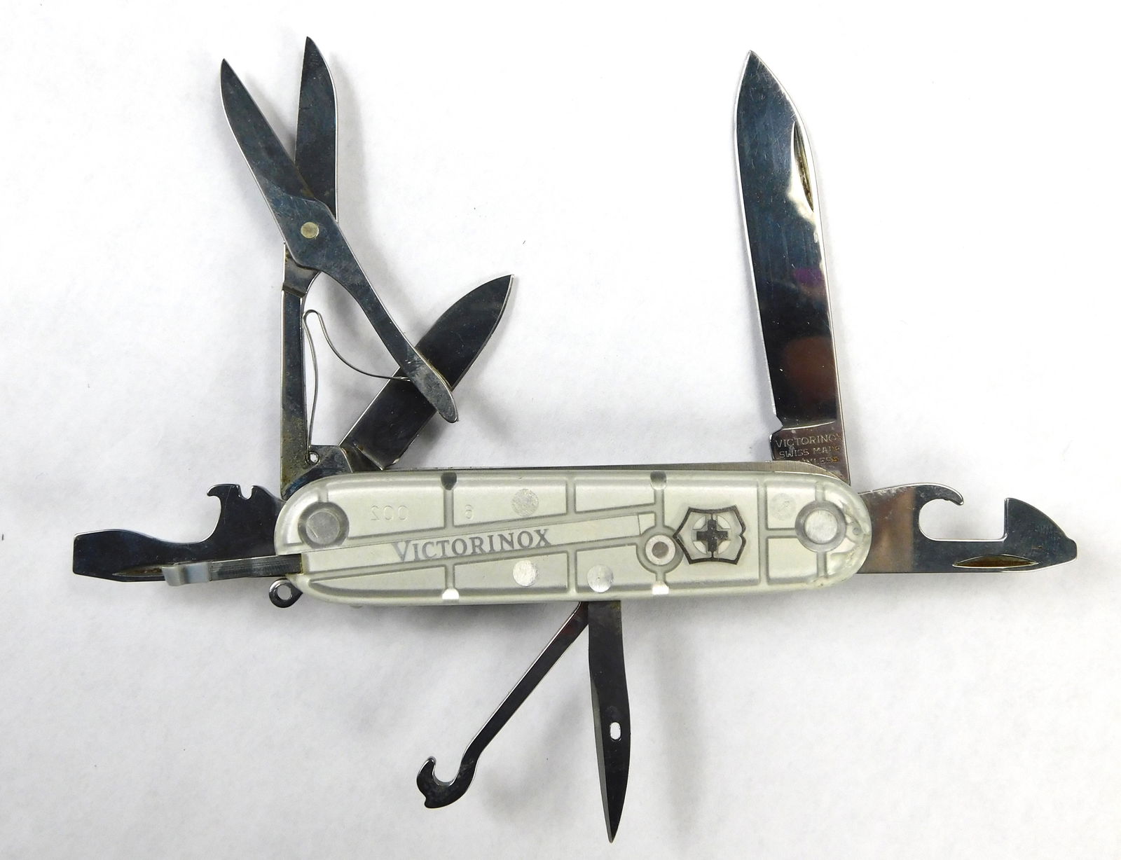 Vintage Victorinox Climber Swiss Army Folding Pocket Knife Grey Multi-Tool Switzerland: In-House Shipping. Vintage Victorinox Climber Swiss Army folding pocket knife in hard-to-find grey handle scales. Known for its versatility and quality Swiss craftsmanship, the Climber model features