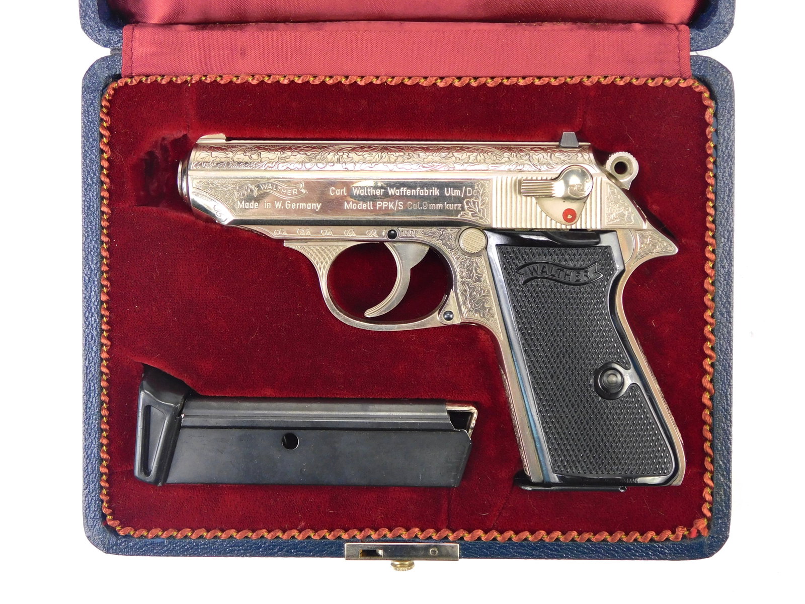German Factory Engraved Walther PPKs 9mm Kurz .380 Pistol (1 of 13)