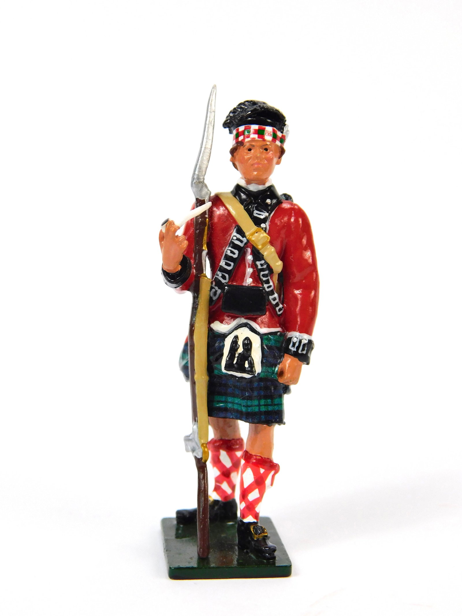 Painted Toy Soldier Figurine 2009 Black Watch Colour Party British Highlander w/ Rifle: Painted Toy Soldier Figurine. 2009 The Black Watch Colour Party W. Britain British Highlander with rifle.
