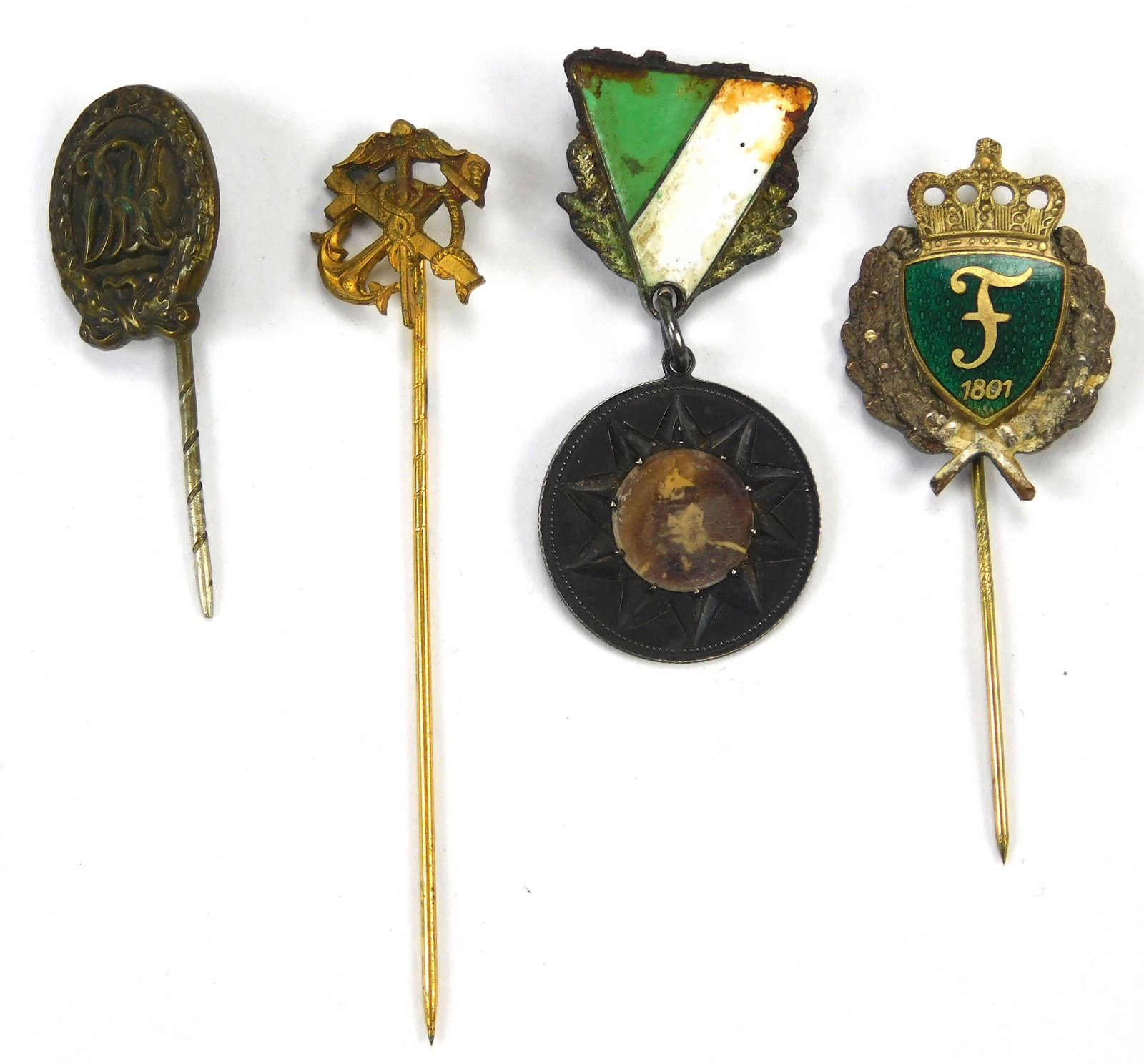 Antique German Austrian WW1 Set of 4 Mini Medal Stick Pin Badge Award (1 of 10)