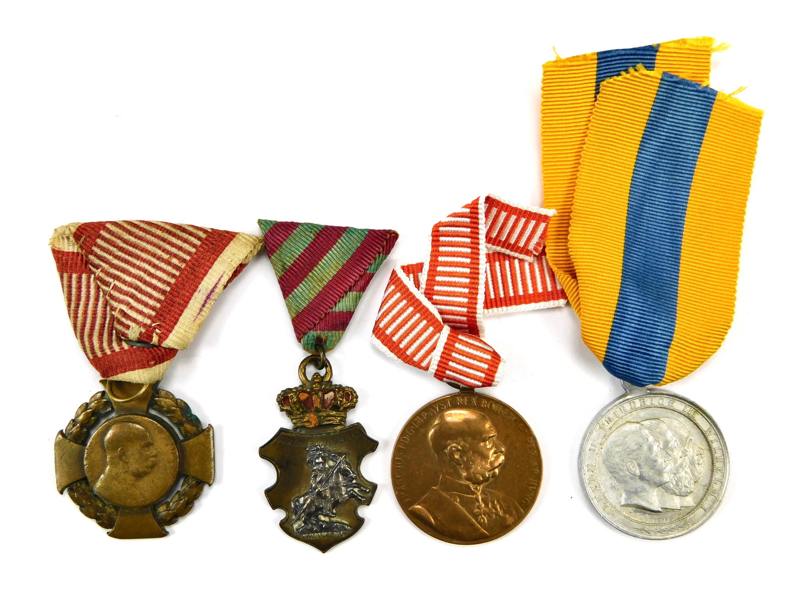 Antique German Austrian WW1 Set of 4 Medal Order Badge Award (1 of 10)