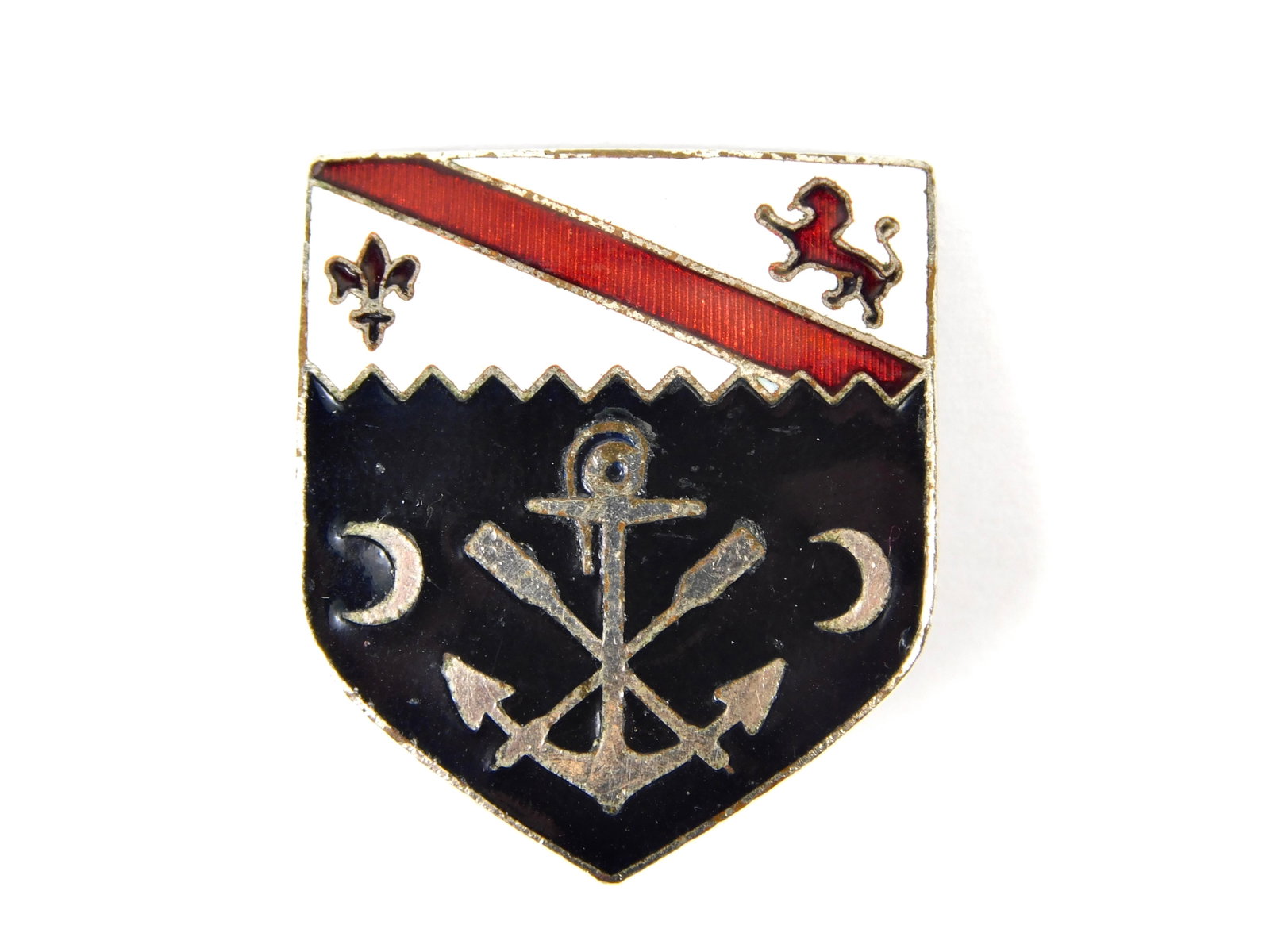 Vintage US Army Military Regimental Enameled Pin Badge NS Meyer Inc Navy (1 of 4)