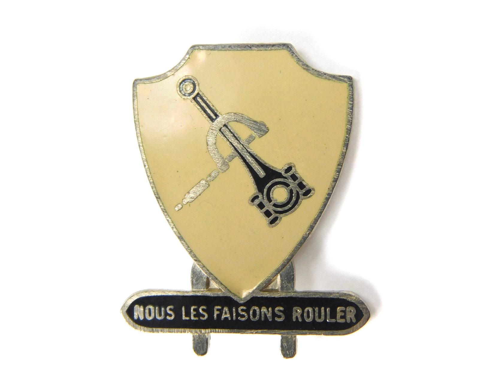 US WW2 Sterling Silver Army 7th Corps Area Motor Transport School DI Pin Badge: US WW2 Sterling Silver Army 7th Corps Area Quartermaster Motor Transport School DI PinNOUS LES FAISONS ROULER (We keep them rolling)