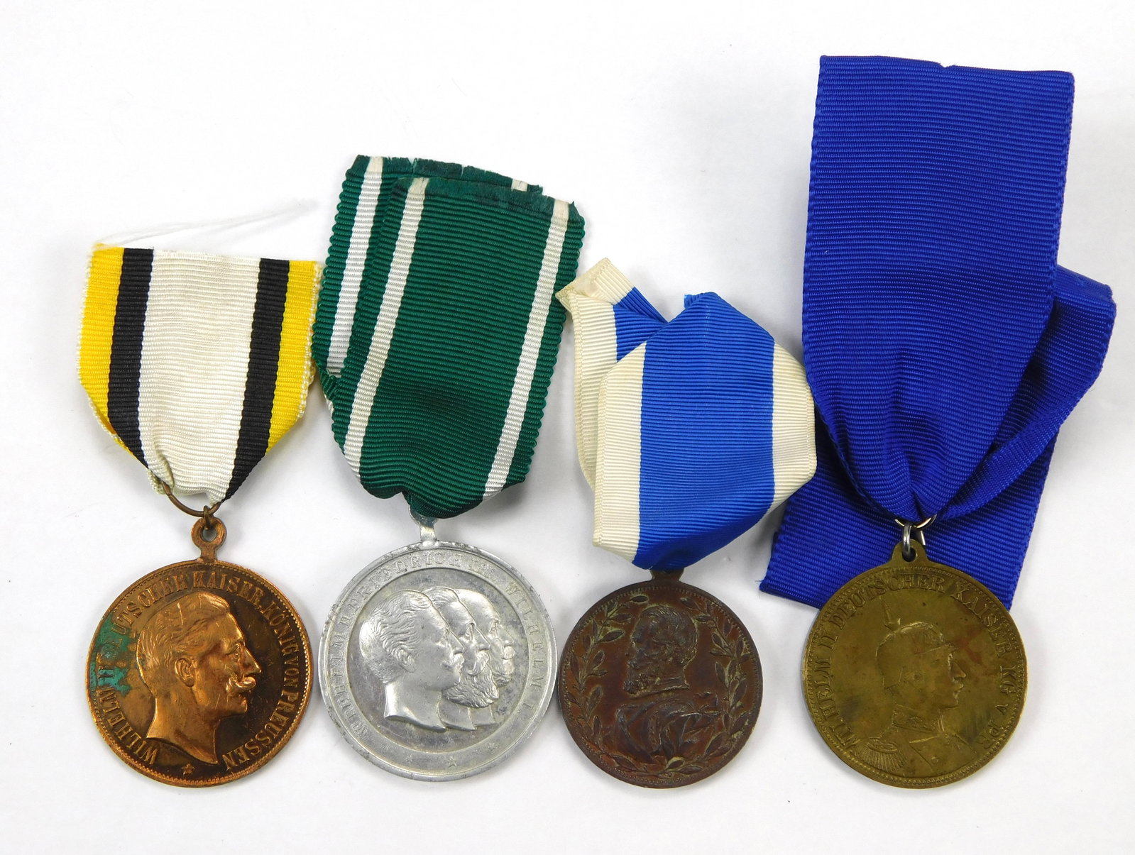 Antique German Austrian WW1 Set of 4 Medal Order Badge Award (1 of 10)