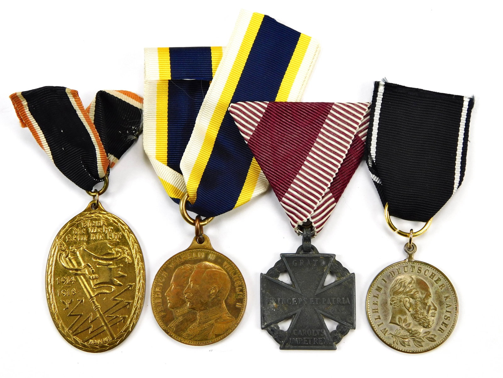 Antique German Austrian WW1 Set of 4 Medal Order Badge Award (1 of 10)