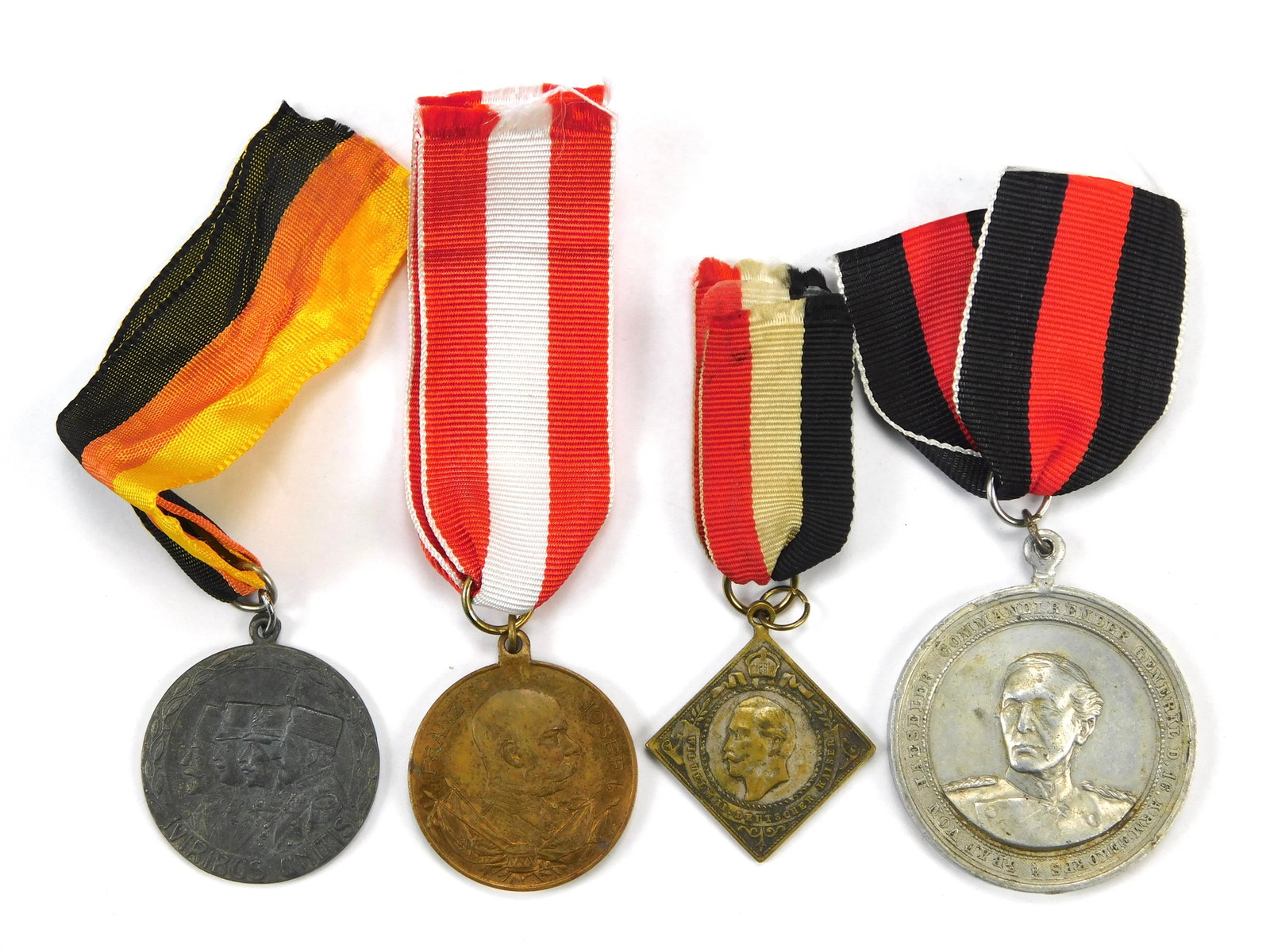 Antique German Austrian WW1 Set of 4 Medal Order Badge Award (1 of 10)