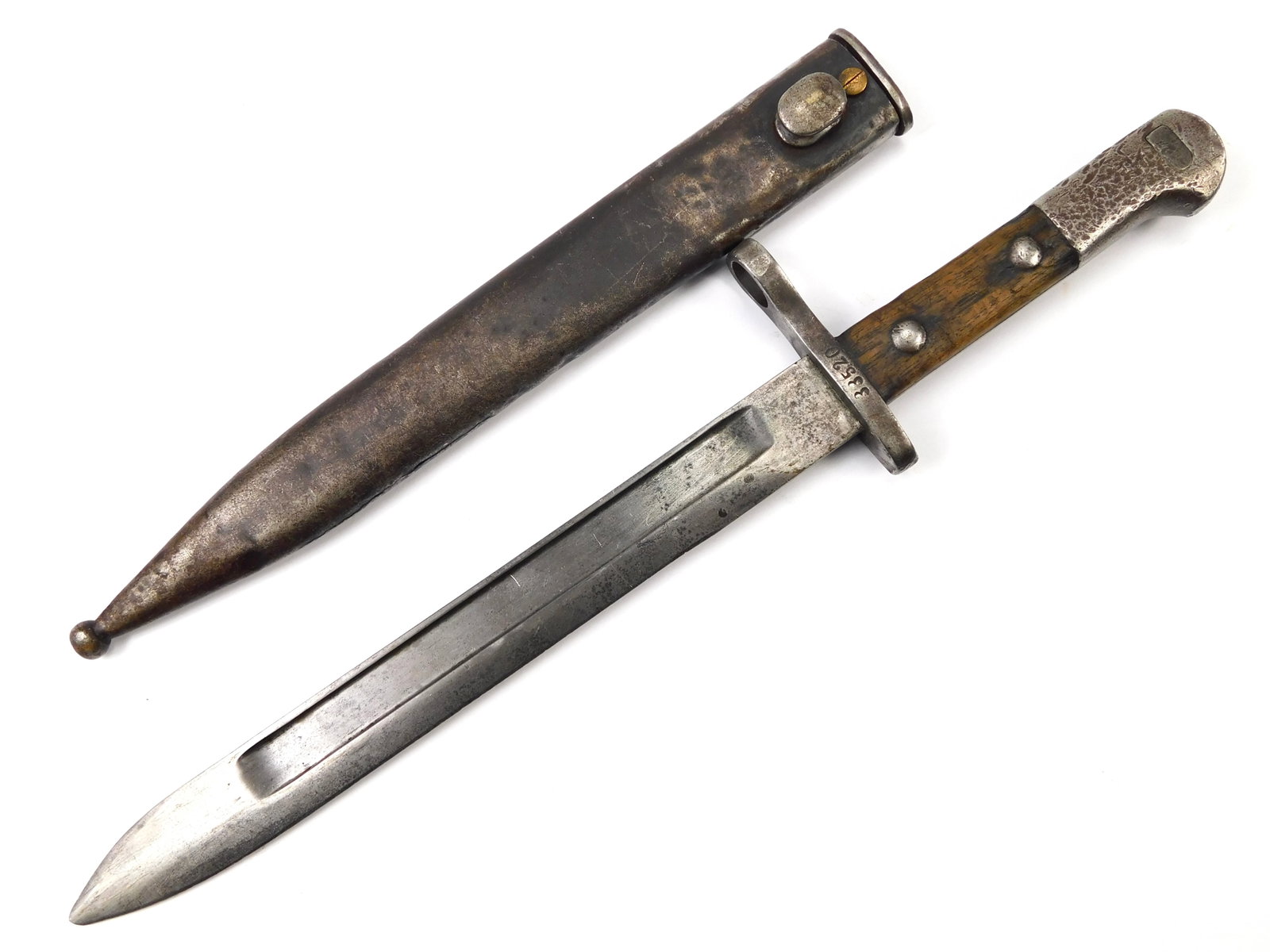 Turkish Turkey WW2 Mauser Bayonet Fighting Knife w/ Scabbard: Turkish WW2 Mauser Bayonet with scabbard. Push-button works. Tight, no loose parts. 14 1/2" long with a 9 5/8" blade.