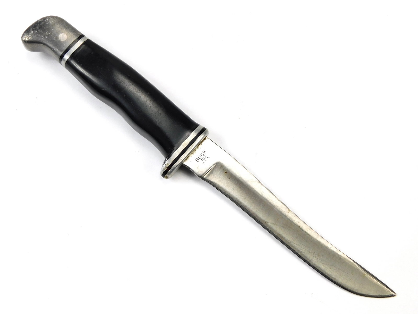 Vintage US Buck 105 Pathfinder Hunting Knife: Vintage US Buck 105 Pathfinder Hunting Knife. No sheath. Tight, no loose parts. The knife is 9 1/8" long with a 5" blade.