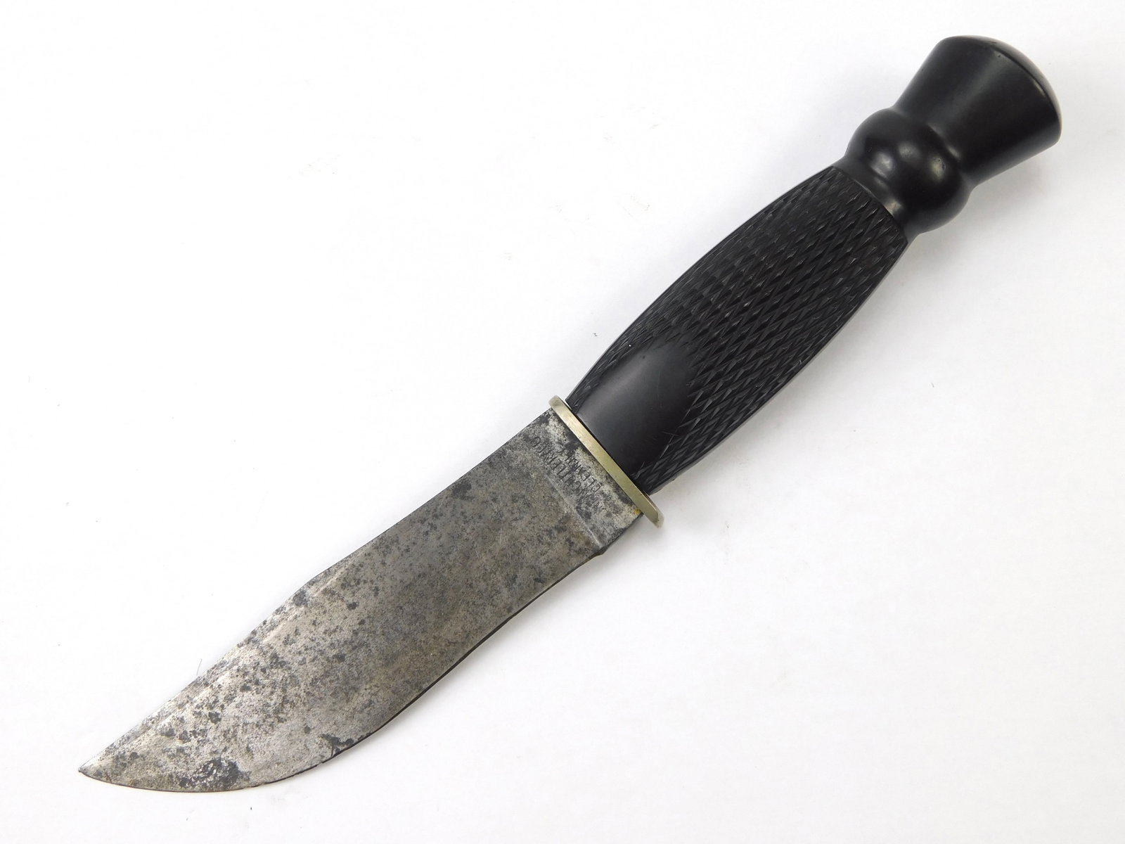 Vintage US Ka-Bar KABAR Union Cutlery Hunting Knife: Vintage US Ka-Bar Union Cutlery Hunting Knife. No sheath. Tight, no loose parts. The knife is 8 3/4" long with a 4 1/2" blade.