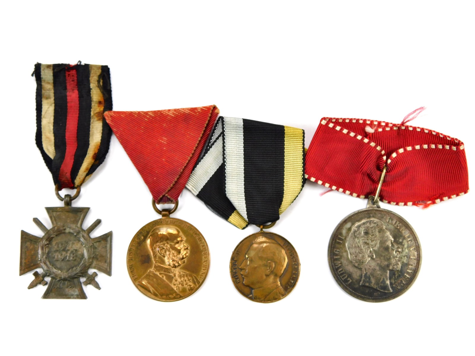 Antique German Austrian WW1 Set of 4 Medal Order Badge Award (1 of 10)