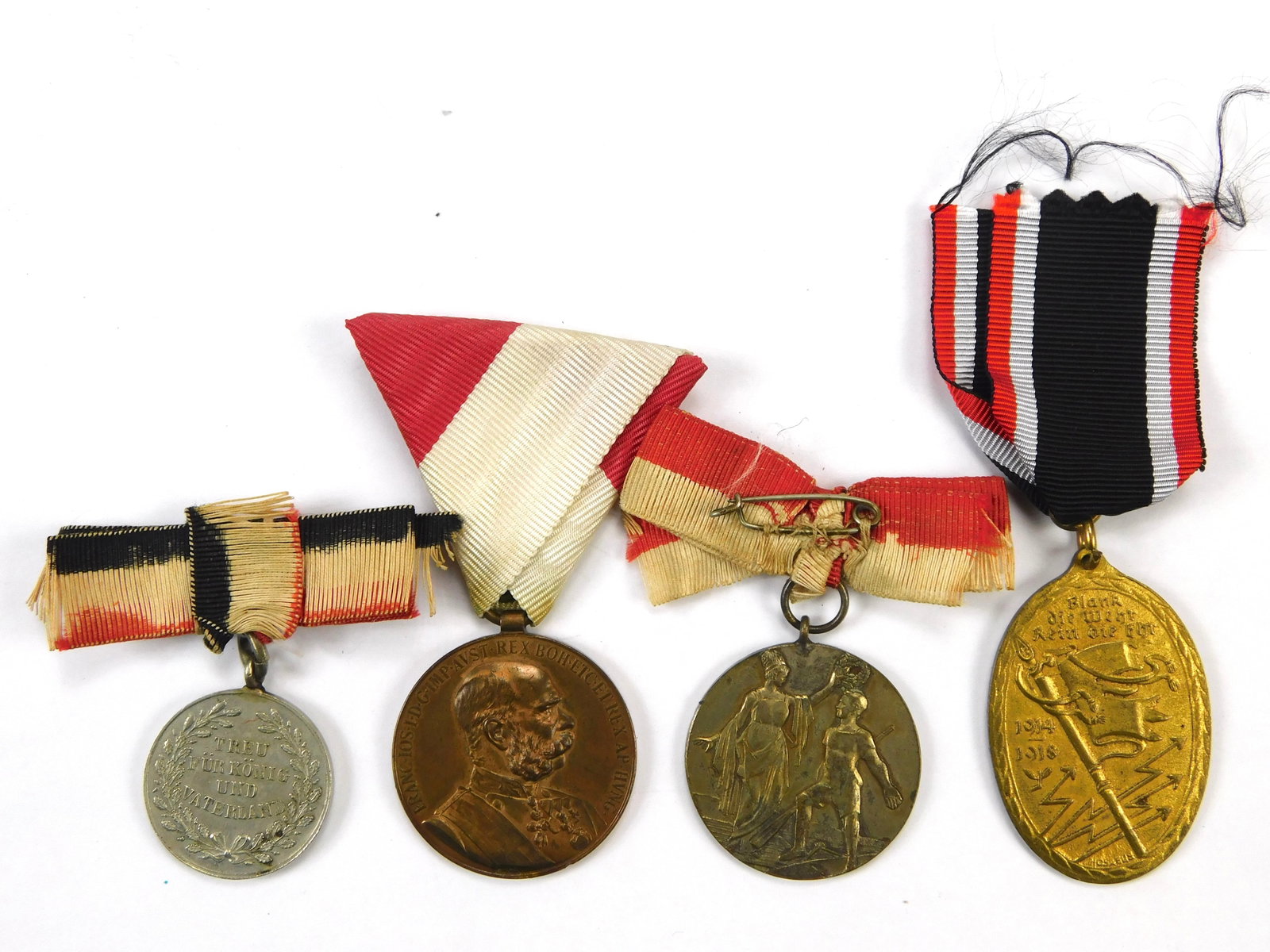 Antique German Austrian WW1 Set of 4 Medal Order Badge Award (1 of 10)
