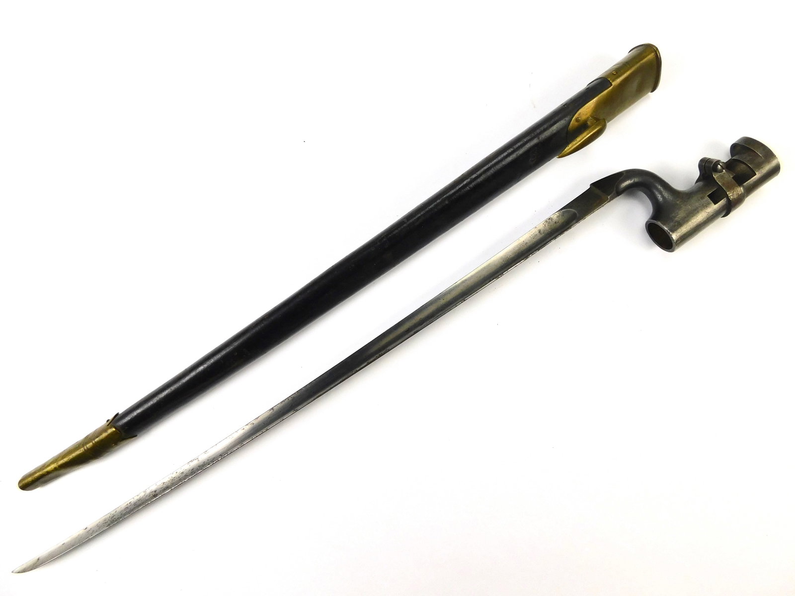 Antique US Civil War British Import Model 1853 Socket Bayonet w/ Scabbard (1 of 17)