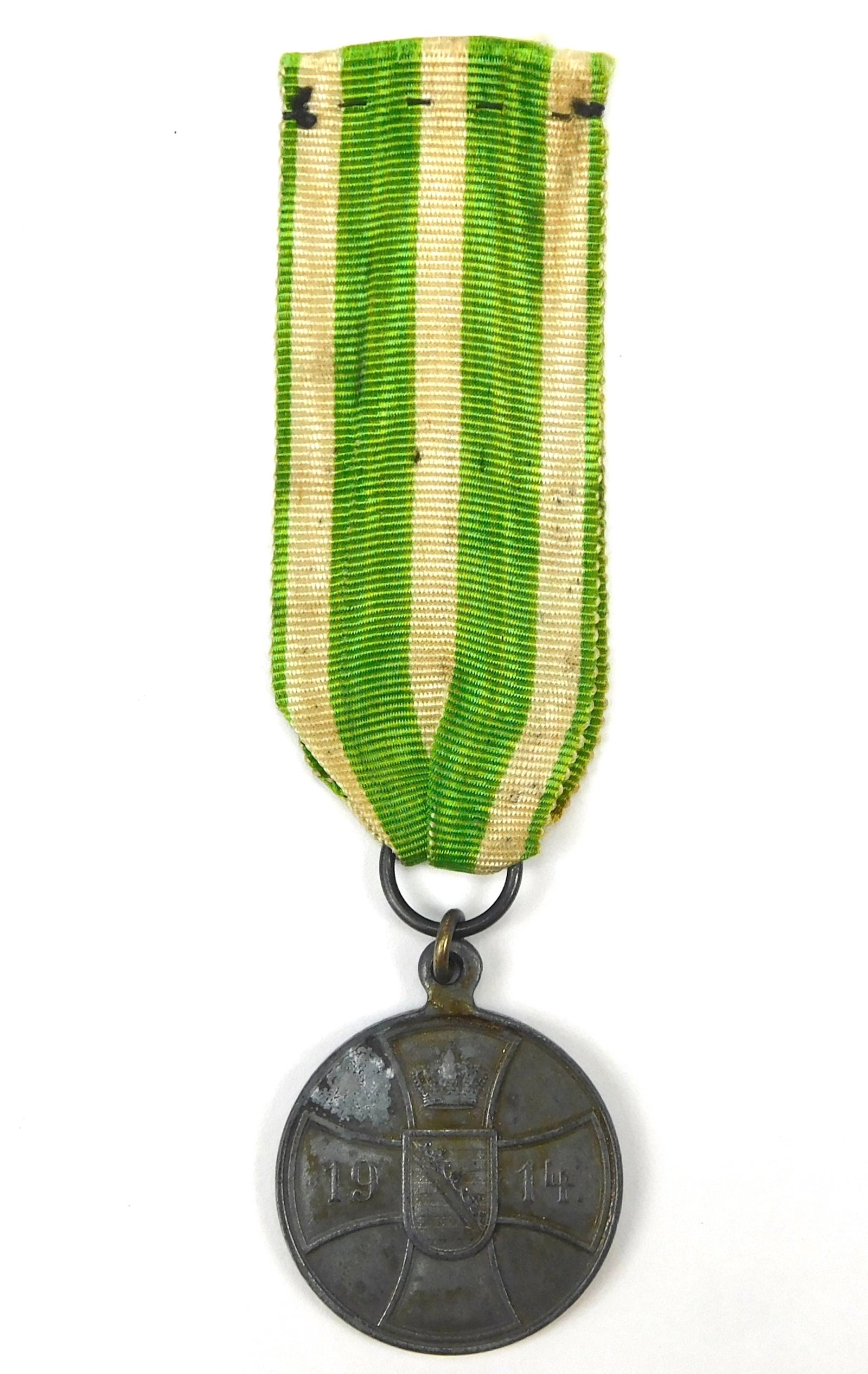 WWI Imperial German Saxony Altenburg Duke Ernst II Bravery Medal 1914: In House Shipping. Original WWI Imperial German Duke Ernst Medal for Bravery, Herzog Ernst Medaille für Tapferkeit, from the Duchy of Saxe-Altenburg. The medal features the crowned Ernst II monogram 